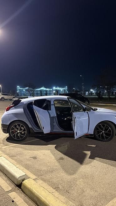 1: Hyundai Veloster: 2019 г., 2 л, Ручные, Бензин, Хэтчбэк — 7