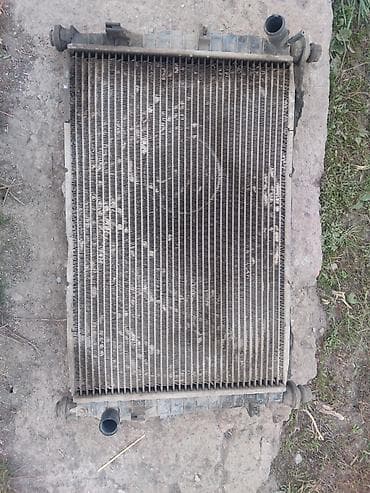 линолеум для авто: Решетка радиатора Ford Оригинал — 2