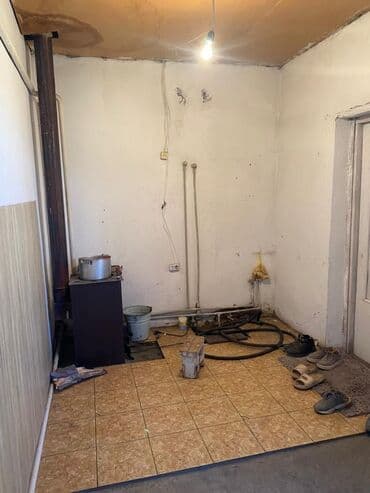 дом в нарыне: Дом, 7 м², 5 комнат, Собственник, Старый ремонт — 4