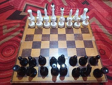 карточки ван пис: Шахматы с доской - Классический набор: как блярдный 32 фигур (черные — 3