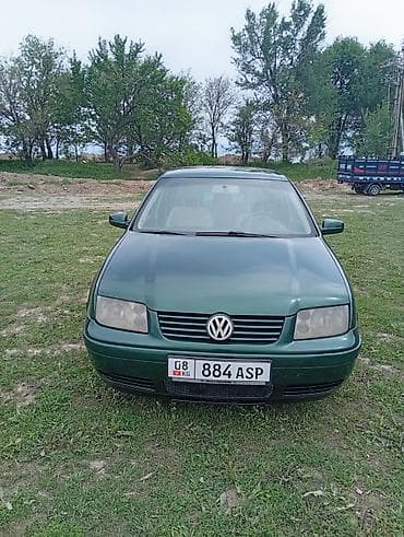 Volkswagen Bora: 1999 г., 2 л, Автомат, Бензин, Седан
