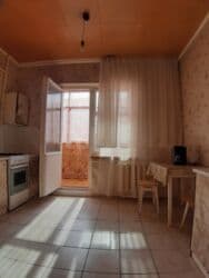 дом квартира бишкек: 2 бөлмө, 61 кв. м, 106-серия, 4 кабат, Косметикалык ремонт — 6