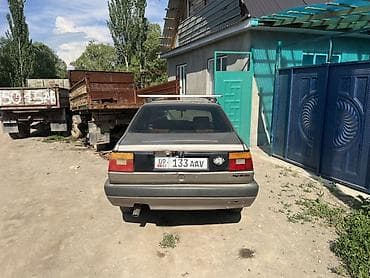 step 2: Volkswagen Jetta: 1990 г., 1.8 л, Механика, Бензин, Седан — 4