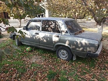 зил 313: ВАЗ (ЛАДА) 2107: 2010 г., 1.5 л, Механика, Бензин, Седан — 2