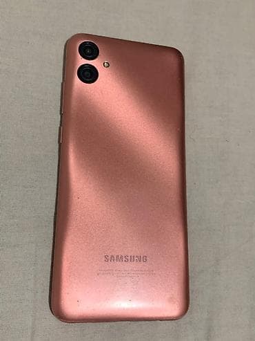 Техника и электроника: Samsung Galaxy A04e, Б/у, 32 ГБ, цвет - Коричневый, 2 SIM — 4