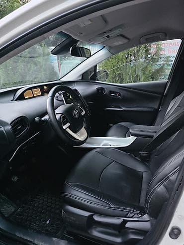 Toyota Prius: 2017 г., 1.8 л, Вариатор, Бензин, Хетчбек — 6