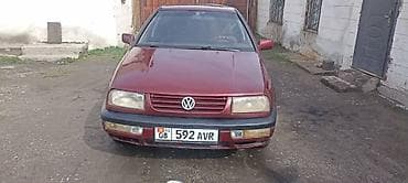 Volkswagen: Volkswagen Vento: 1993 г., 1.8 л, Седан — 1
