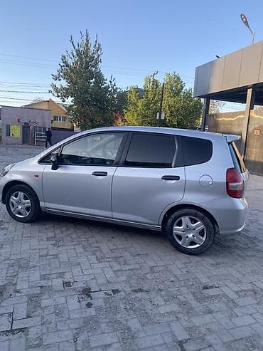Продажа авто: Honda Jazz: 2003 г., 1.3 л, Механика, Бензин, Хэтчбэк — 2