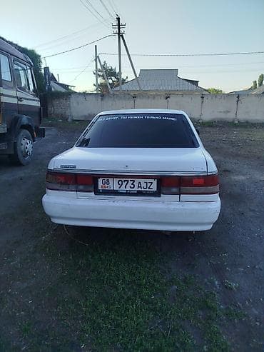 Mazda 626: 1990 г., 0.2 л, Механика, Бензин, Седан — 3