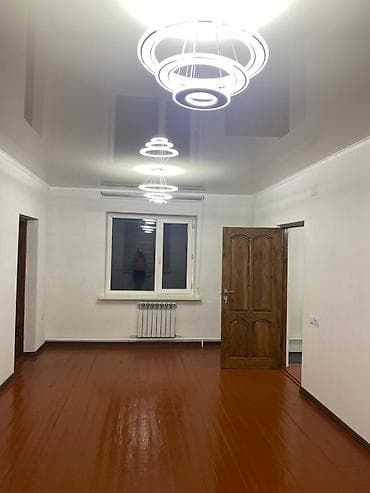 Кыймылсыз мүлк: Новопавловка Сдается двухэтажное помещение Площадь: 102м2 На 1-этаже — 4