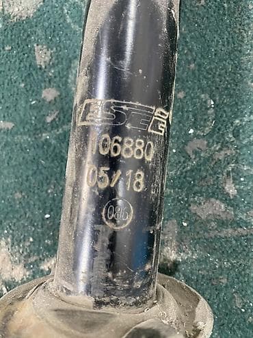 bose ae2: Передний амортизатор Mercedes-Benz 2018 г., Б/у, Оригинал, Германия — 2