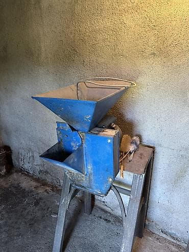 пш метр: Электрическая зернодробилка/кормодробилка - Тип: стационарная — 1