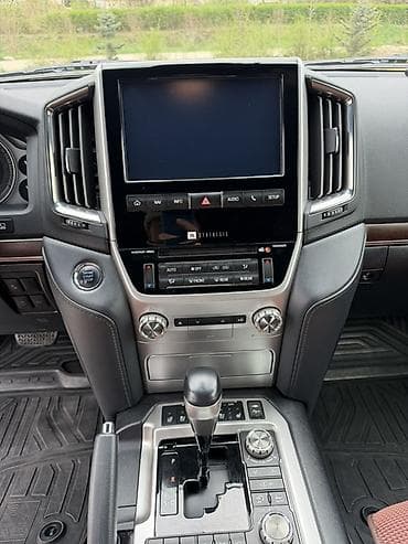 трактор мтз 80 1: Toyota Land Cruiser: 2019 г., Бензин, Внедорожник — 7