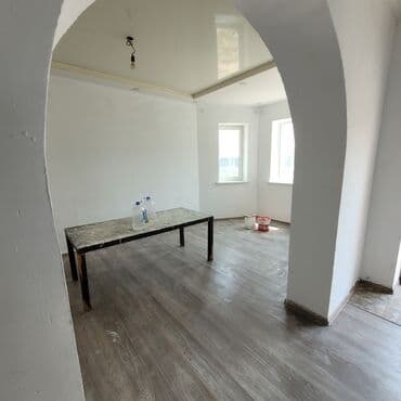 пол дом раб городок: 177 м², 8 комнат, Забор, огорожен — 3