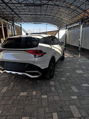 купить фуру с прицепом бу: Kia Sportage: 2021 г., 2 л, Автомат, Дизель, Кроссовер — 2