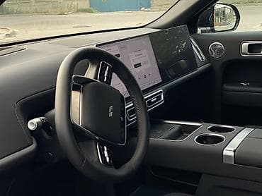 camry 5: Lixiang L8: 2025 г., 1.5 л, Автомат, Электромобиль, Кроссовер — 10