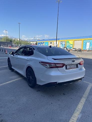 camry: Toyota Camry: 2020 г., 2.5 л, Автомат, Гибрид, Седан — 5