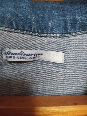 Женская джинсовая курткаб/ув хорошем состоянии размер М. Цена — 3