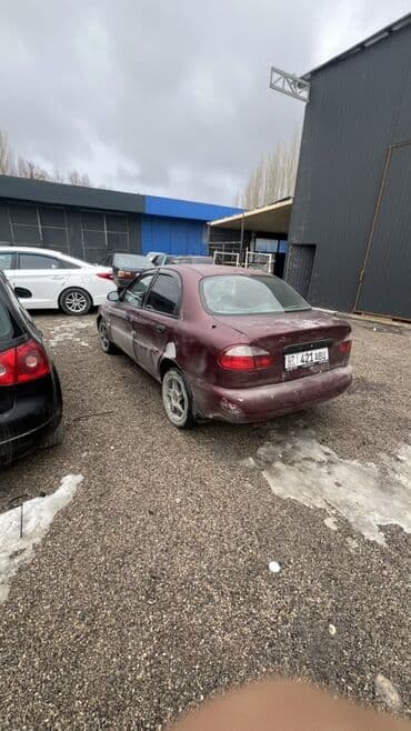 продается авто: Daewoo Lanos: 1996 г., Механика, Седан — 1