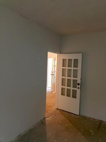 фучика 18 а: 3 комнаты, 56 м², 105 серия, 1 этаж, ПСО (под самоотделку) — 5