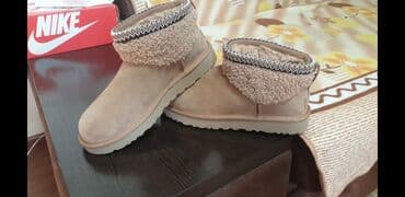 фирменная обувь из италии: Угги, 40, UGG, Новый, цвет - Бежевый — 4