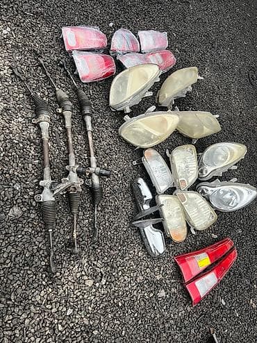 Комплект передних фар Daihatsu Б/у, Оригинал, ОАЭ