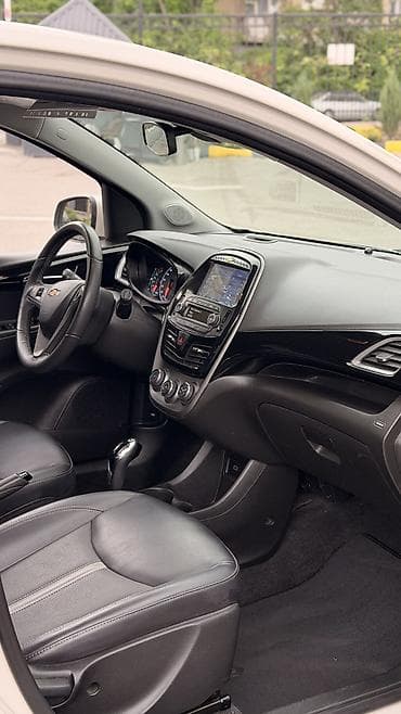 premier: Chevrolet Spark: 2020 г., 1 л, Автомат, Бензин, Хэтчбэк — 8