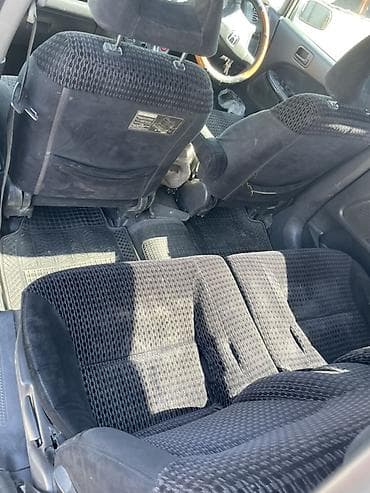 Продажа авто: Honda Stream: 2001 г., 1.7 л, Автомат, Бензин, Минивэн — 6