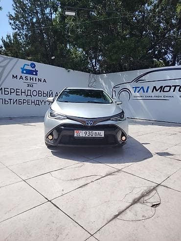 e2 byd: Toyota Corolla: 2020 г., 1.8 л, Вариатор, Гибрид, Седан — 3