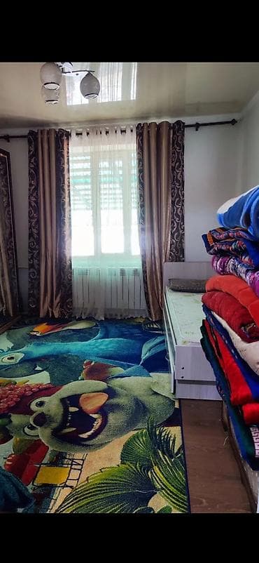 чолпон ата домик: 65 м², 4 комнаты, Забор, огорожен — 3