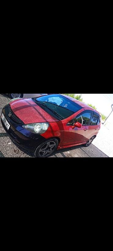 Honda Fit: 2003 г., 1.3 л, Автомат, Бензин, Хэтчбэк