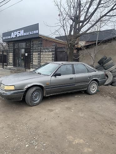outback 2017: Mazda 626: 1988 г., 2 л, Механика, Бензин, Хэтчбэк — 6