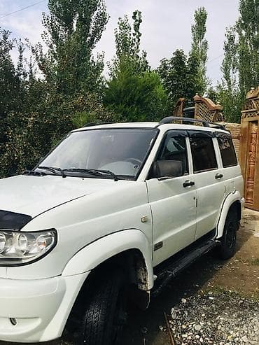 УАЗ Patriot: 2011 г., 2.7 л, Механика, Бензин, Внедорожник at lalafo.kg УАЗ Patriot: 2011 г., 2.7 л, Механика, Бензин, Внедорожник