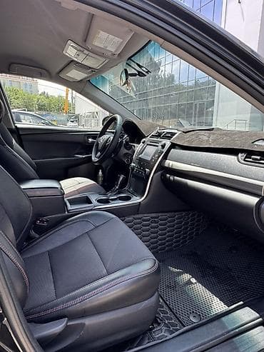 реальному: Toyota Camry: 2017 г., 2.5 л, Автомат, Бензин, Седан — 7