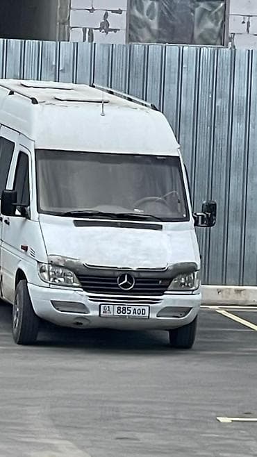 Mercedes-Benz Спринтер: 2004 г., 2.2 л, Механика, Дизель, Фургон