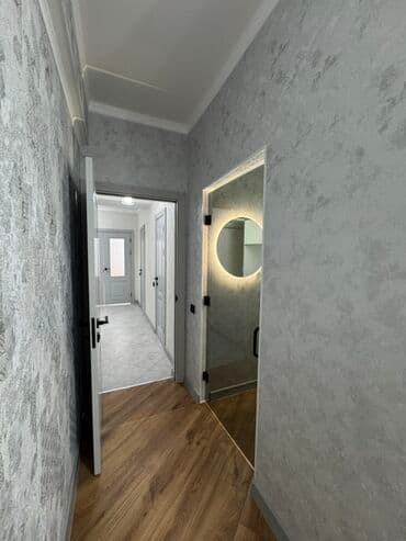 срочно связи переездом: Продается новая двухкомнатная квартира в золотом квадрате города — 11