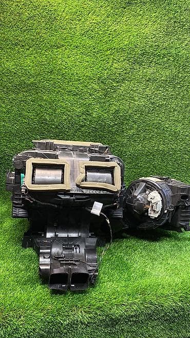 х5: Корпус печки Bmw X5 3.0D в сборе E70 M57N2 2007 (б/у)  Марка — 2