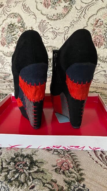 spain: EMMA the spain collection оригинал, размер 35 покупала за 7000с — 5