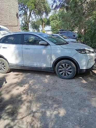 cross: Jetour : 2021 г., 0.4 л, Автомат, Электромобиль, Кроссовер — 3
