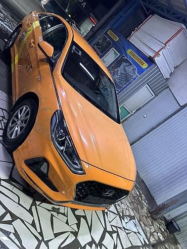 Hyundai Sonata: 2019 г., 2 л, Автомат, Газ, Седан