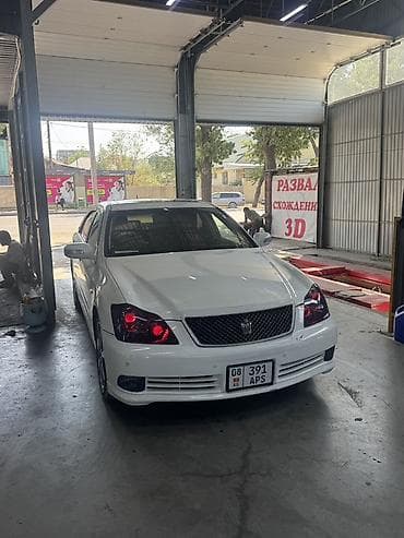 yuan plus byd: Toyota Crown: 2004 г., Автомат, Бензин, Седан — 3