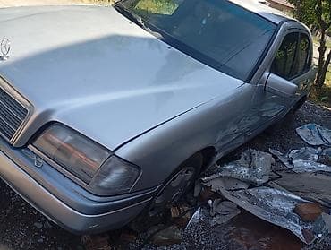 Продажа авто: Mercedes-Benz C-Class: 1994 г., Седан — 7