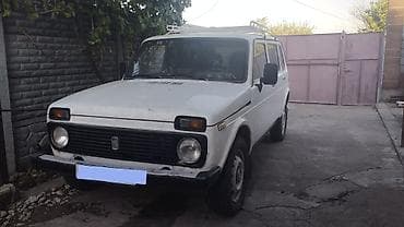 ВАЗ (ЛАДА) 4x4 Нива: 2002 г., 1.7 л, Механика, Бензин, Универсал at lalafo.kg ВАЗ (ЛАДА) 4x4 Нива: 2002 г., 1.7 л, Механика, Бензин, Универсал