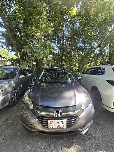Honda HR-V: 2016 г., 1.8 л, Вариатор, Бензин, Кроссовер