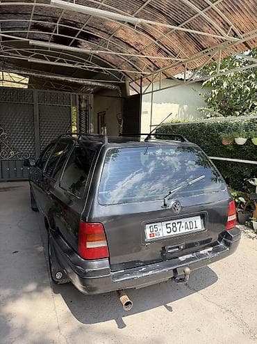 матз 3: Volkswagen Golf: 1994 г., 1.8 л, Механика, Бензин, Универсал — 4