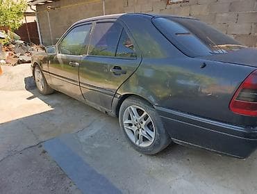 grand cherokee: Mercedes-Benz C-Class: 1993 г., 2.2 л, Механика — 1