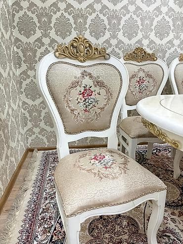 полки токмок: Конок бөлмөсү үчүн үстөл жана отургуч, Колдонулган, Акылуу жеткирүү, түсү - Саргыч боз — 4