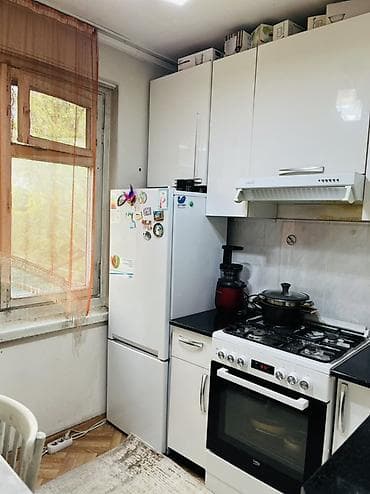 в корпусе 17: 1 комната, 33 м², 104 серия, 3 этаж — 7