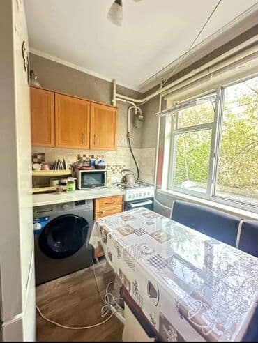 аренда квартир в бишкеке 4 микрорайоне: 2 комнаты, 43 м², 104 серия, 1 этаж, Старый ремонт — 4