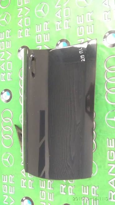 Дверь передняя левая на мерседес w219 Авто,авт,автозапчасти на at lalafo.kg Дверь передняя левая на мерседес w219 Авто,авт,автозапчасти на